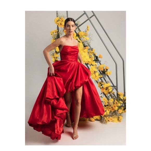 MAC DUGGAL STRAPLESS ROUCHED GOWN - Picture 1 of 10